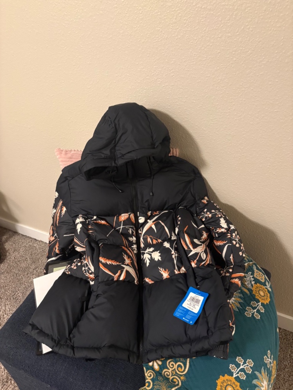 Winter jacket - Picture 2 of 2